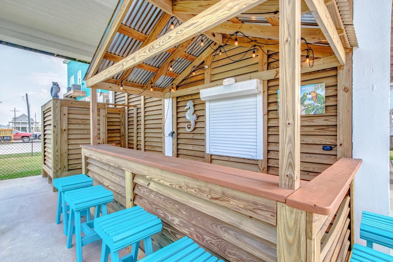 Вилла Spring Break Specials! Front Row Views - Tiki Bar - Playground Bolivar Peninsula Экстерьер фото