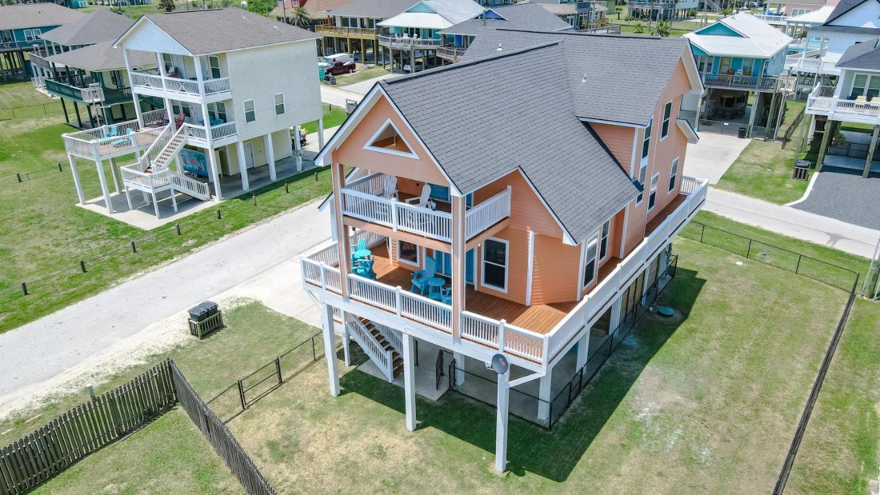 Вилла Spring Break Specials! Front Row Views - Tiki Bar - Playground Bolivar Peninsula Экстерьер фото